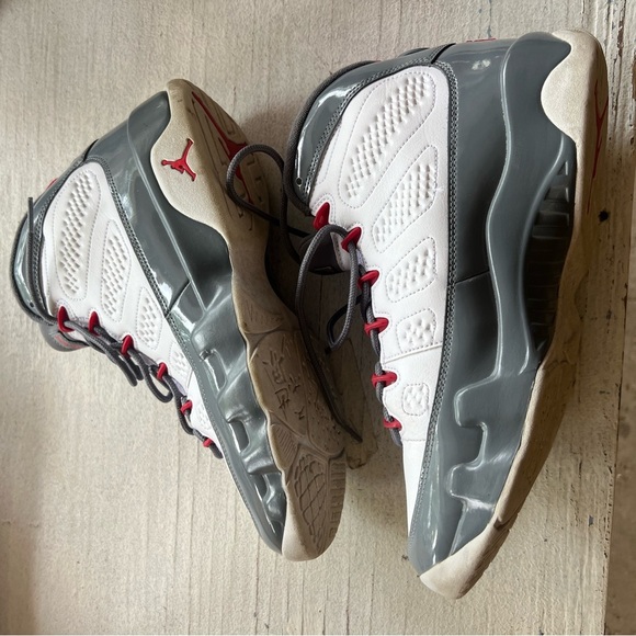 Jordan Men's Gray and White Sneakers Retro 9 Fire Red Nike Air Jordan - Picture 5 of 8